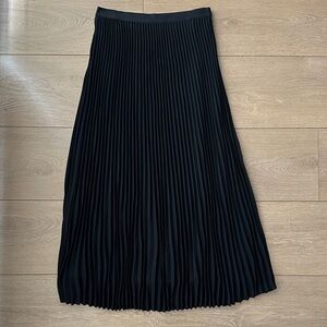 Babaton Black A-Line Pleated Skirt
